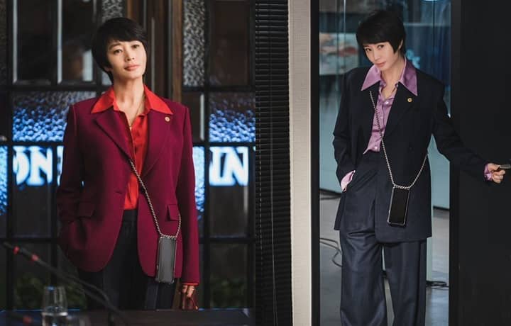 Power Dressing Looks We Loved From K-Drama "Hyena" Character Jung Geum-Ja