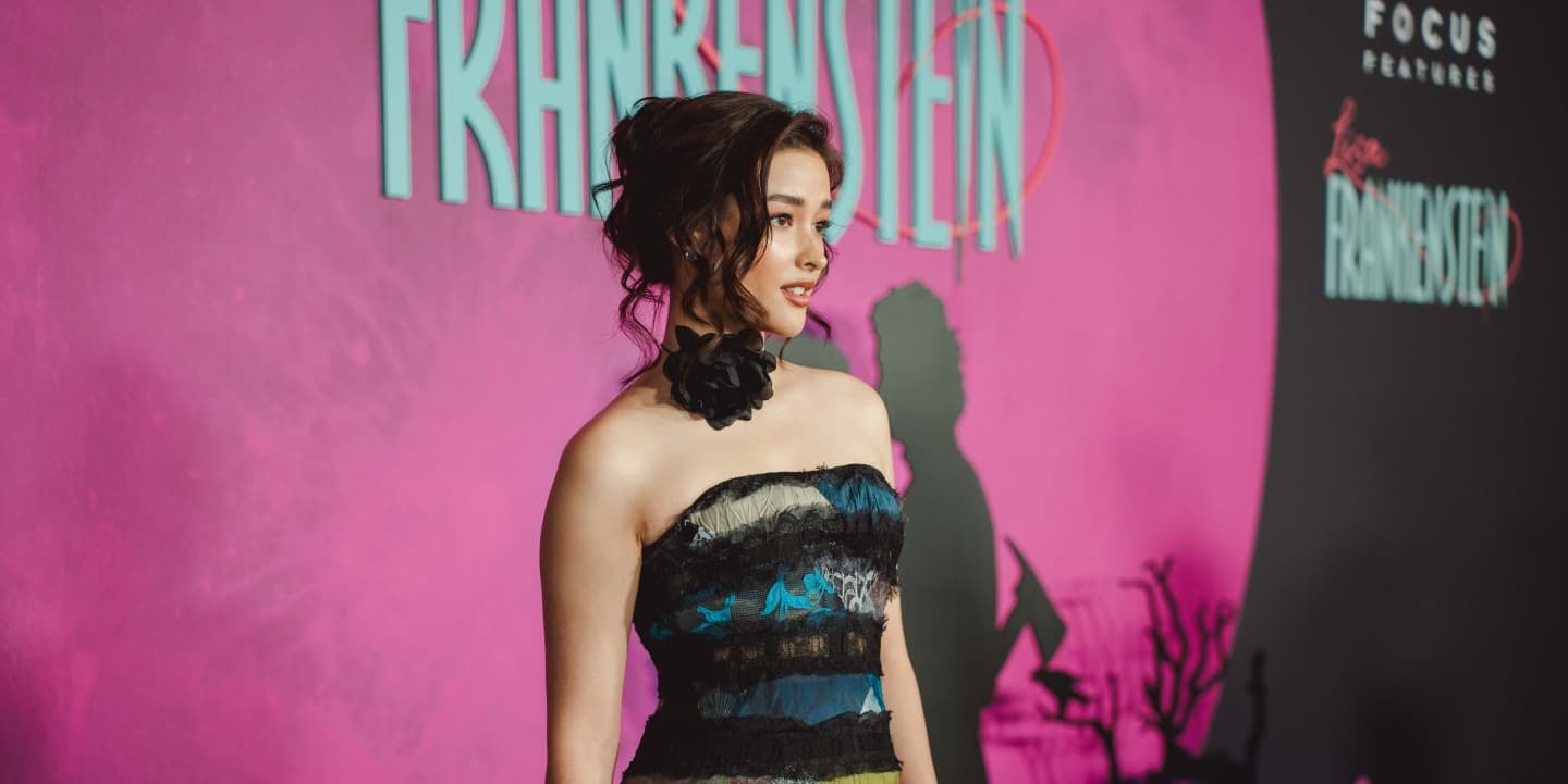 Liza Soberano Stuns at the LA Premiere of 