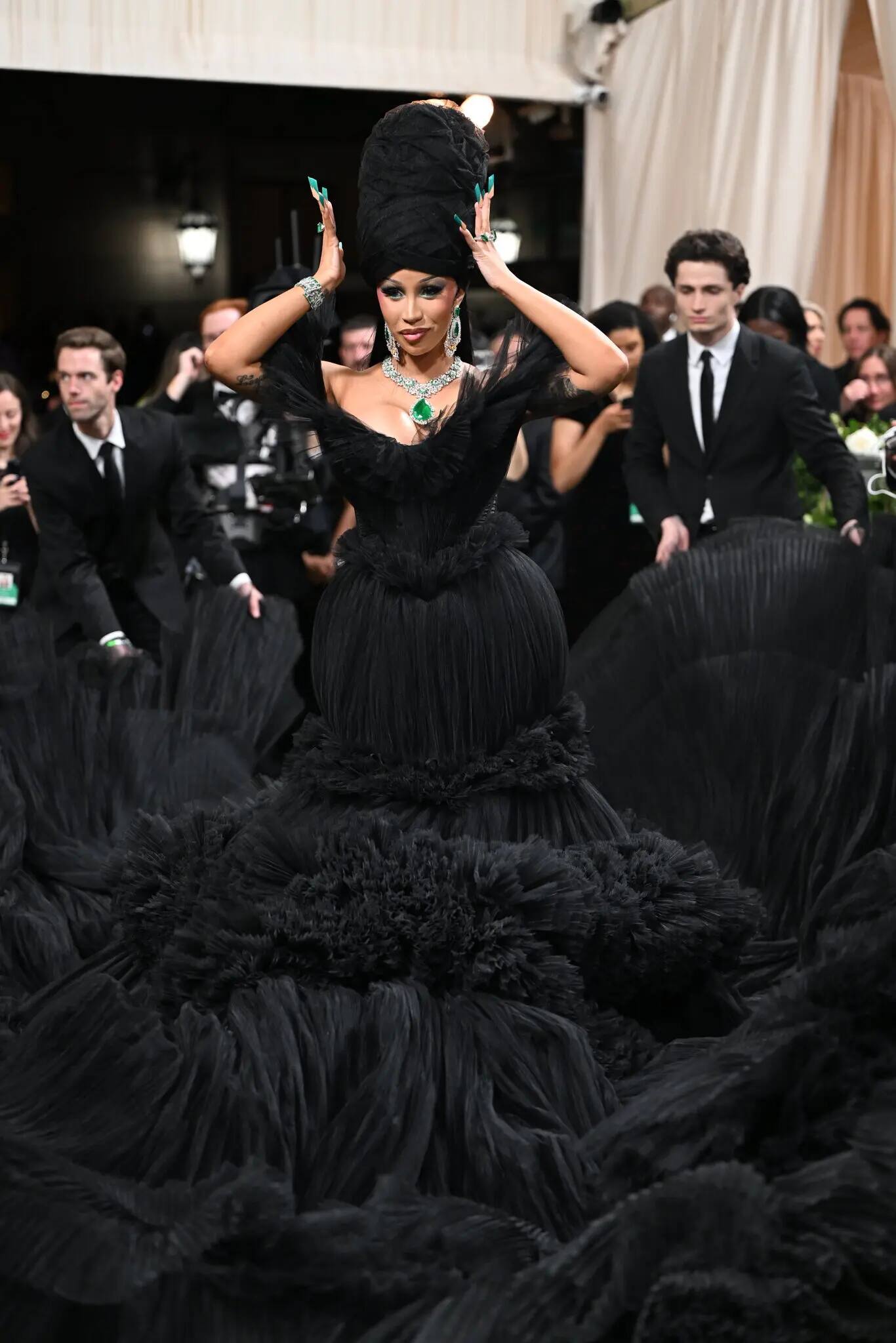 Met Gala 2024: Celebrities on the Red Carpet