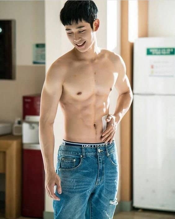 ji chang wook abdominaux