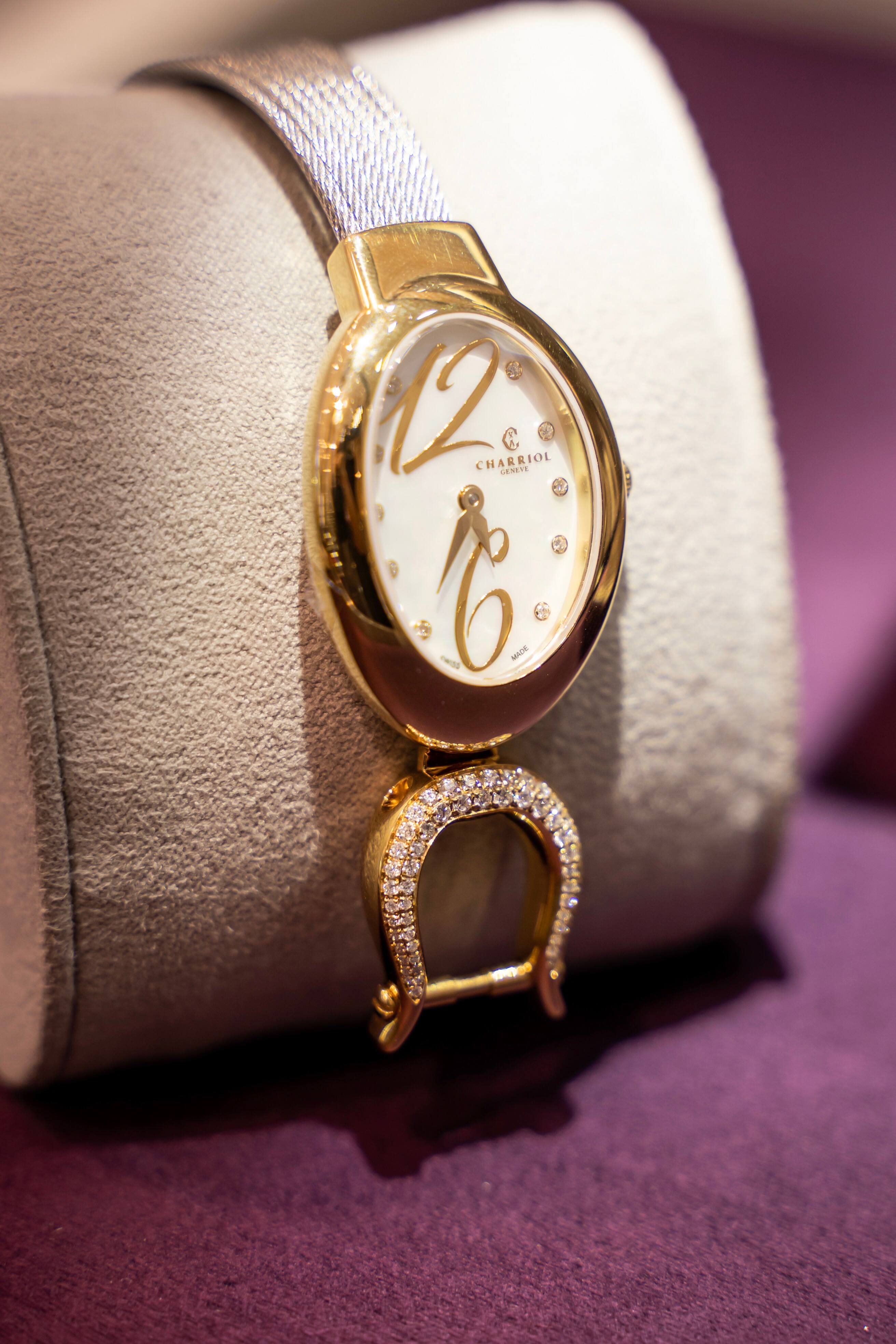 charriol held an exclusive shopping party with met 0