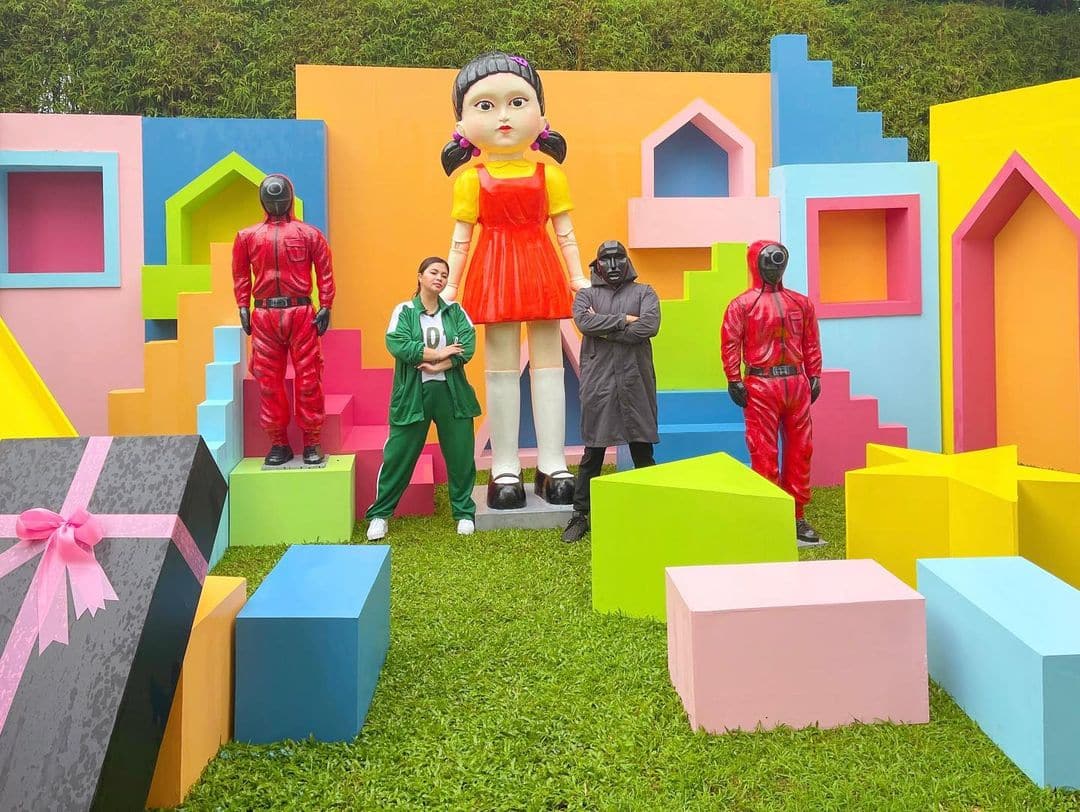 Angel and Neil's "Squid Game" Halloween Party Metro.Style