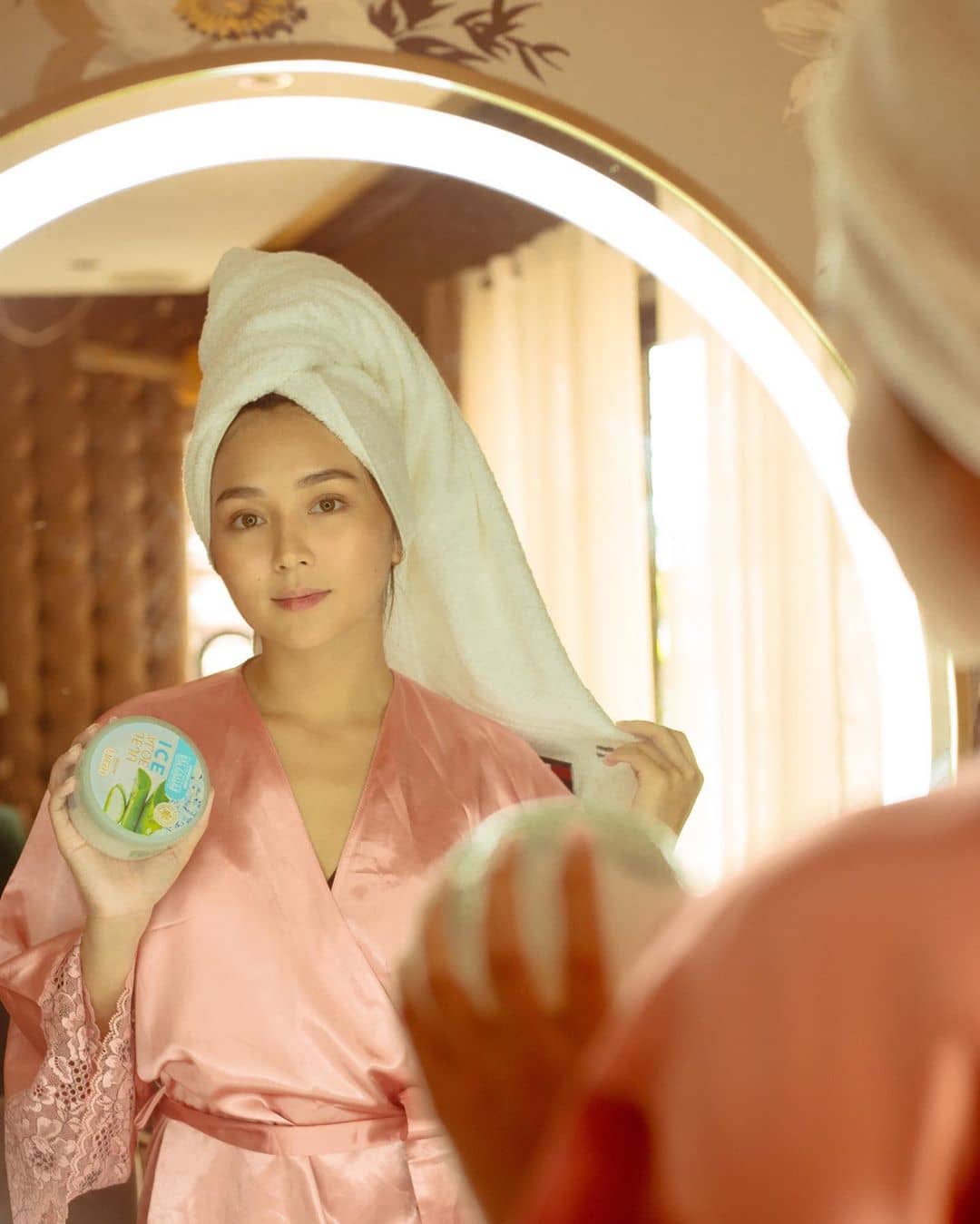 Kathryn considers Jeju Aloe Ice an important part of her self-care routine Kathryn considers Jeju Aloe Ice an important part of her self-care routine