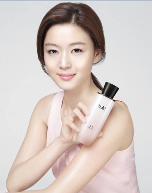 Top Korean Celebrities With The Most Number of Beauty Endorsements ...