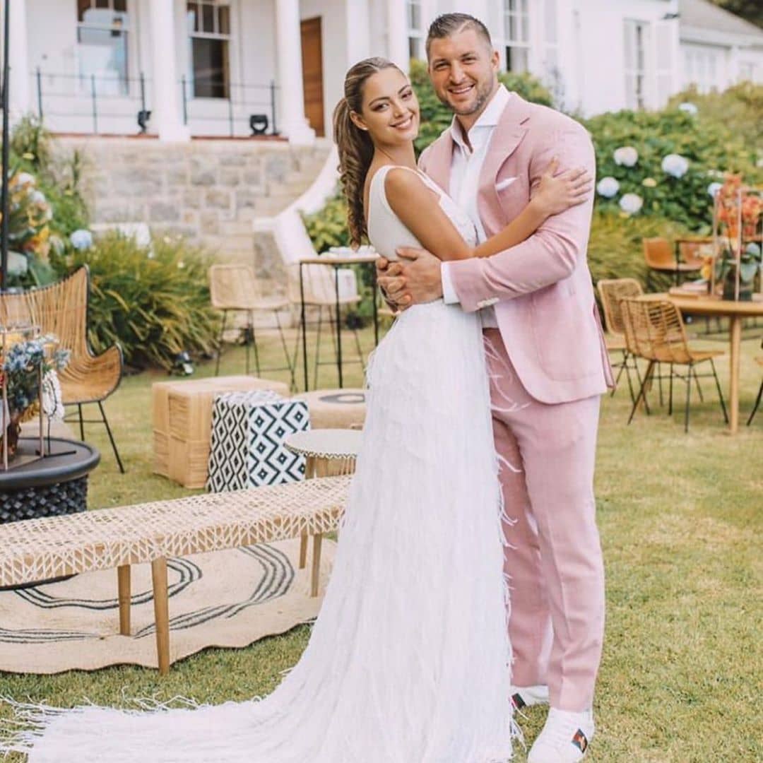 See The Pretty Details Of Demi Leigh Nel-Peters & Tim Tebow's South ...