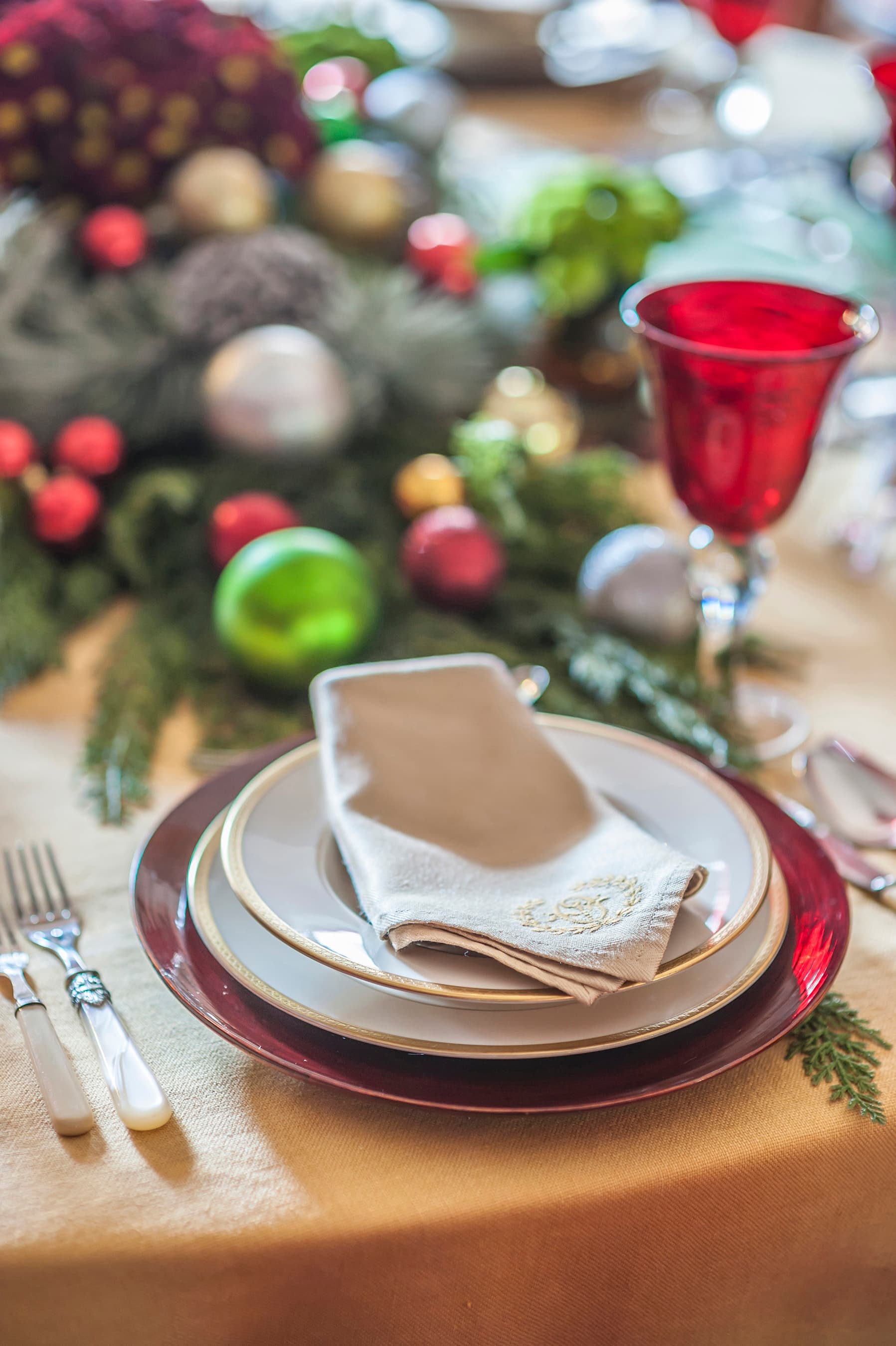 Choosing to keep her decorations traditional, Bettina Osmeña creates an environment her children can come home to, reliving Christmas they way it has always been. Choosing to keep her decorations traditional, Bettina Osmeña creates an environment her children can come home to, reliving Christmas they way it has always been.