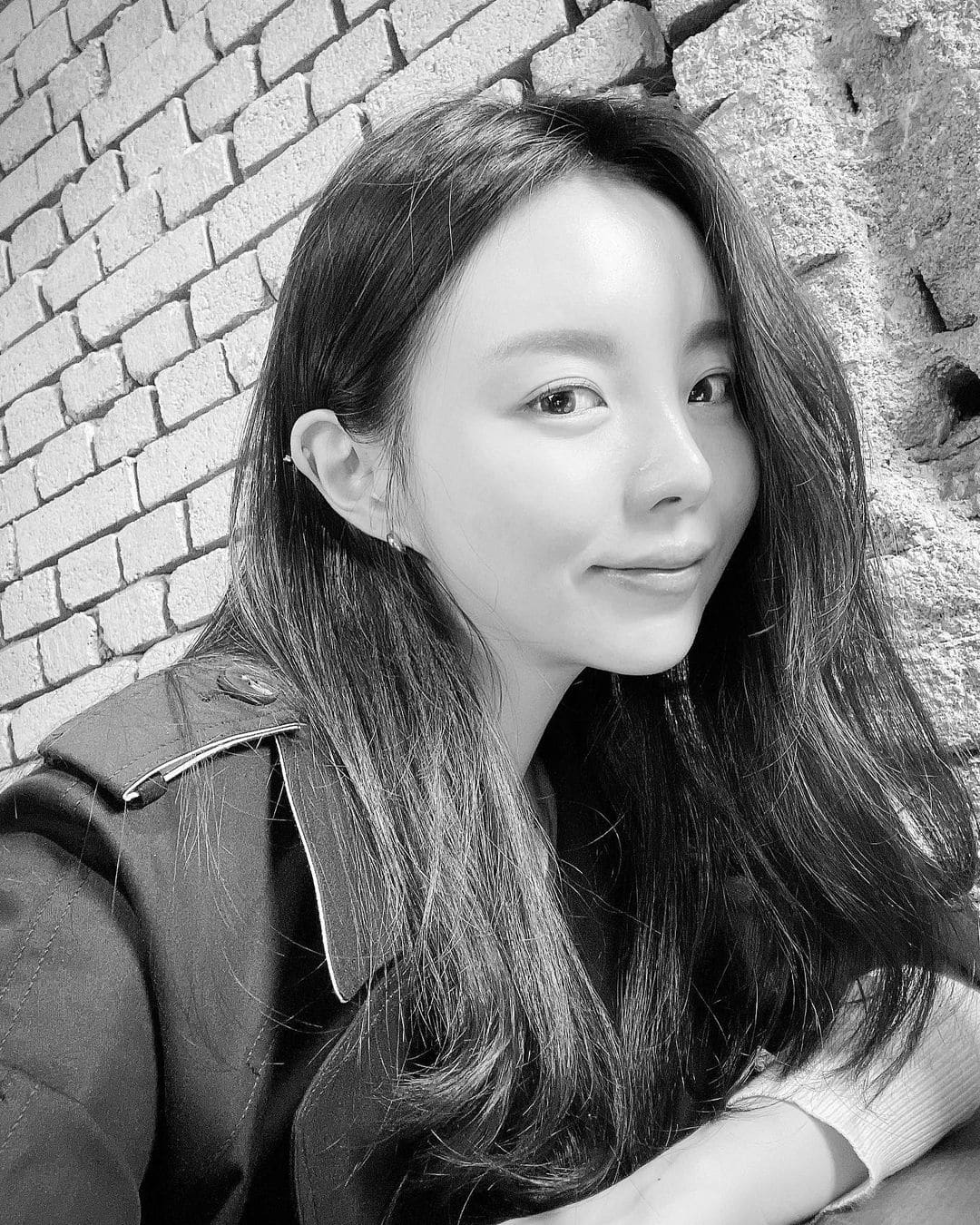 influencer/vlogger whose youtube channel, "033137 mejiwoo