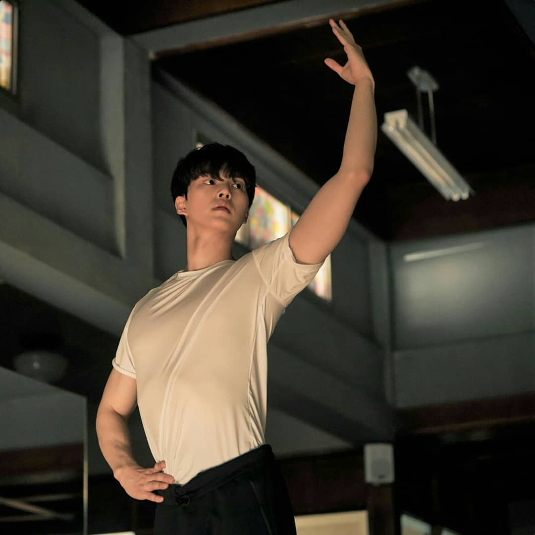 Check Out K-Drama Heartthrob Song Kang's Fitness Secrets | Metro.Style