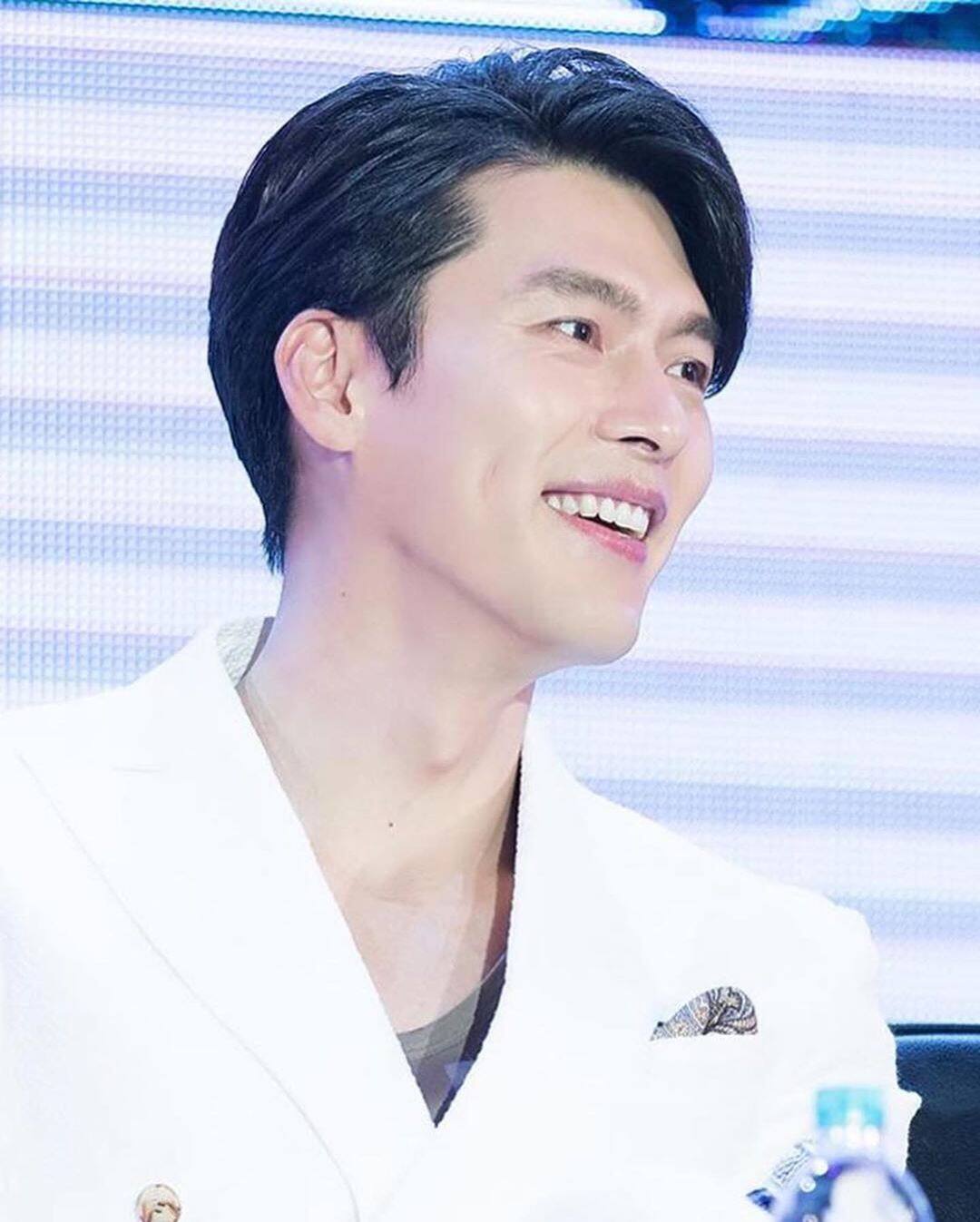 We Found The Face Mask 'Crash Landing On You' Actor Hyun Bin Uses For ...