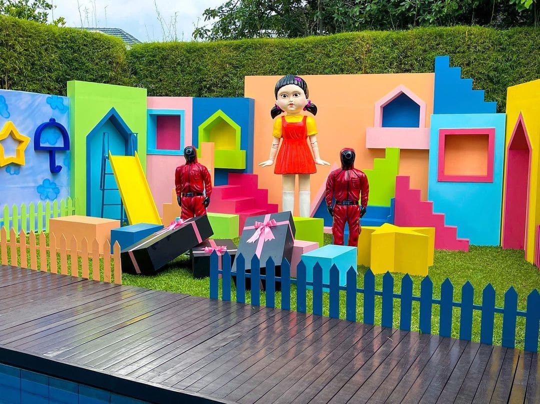 Angel and Neil's "Squid Game" Halloween Party Metro.Style