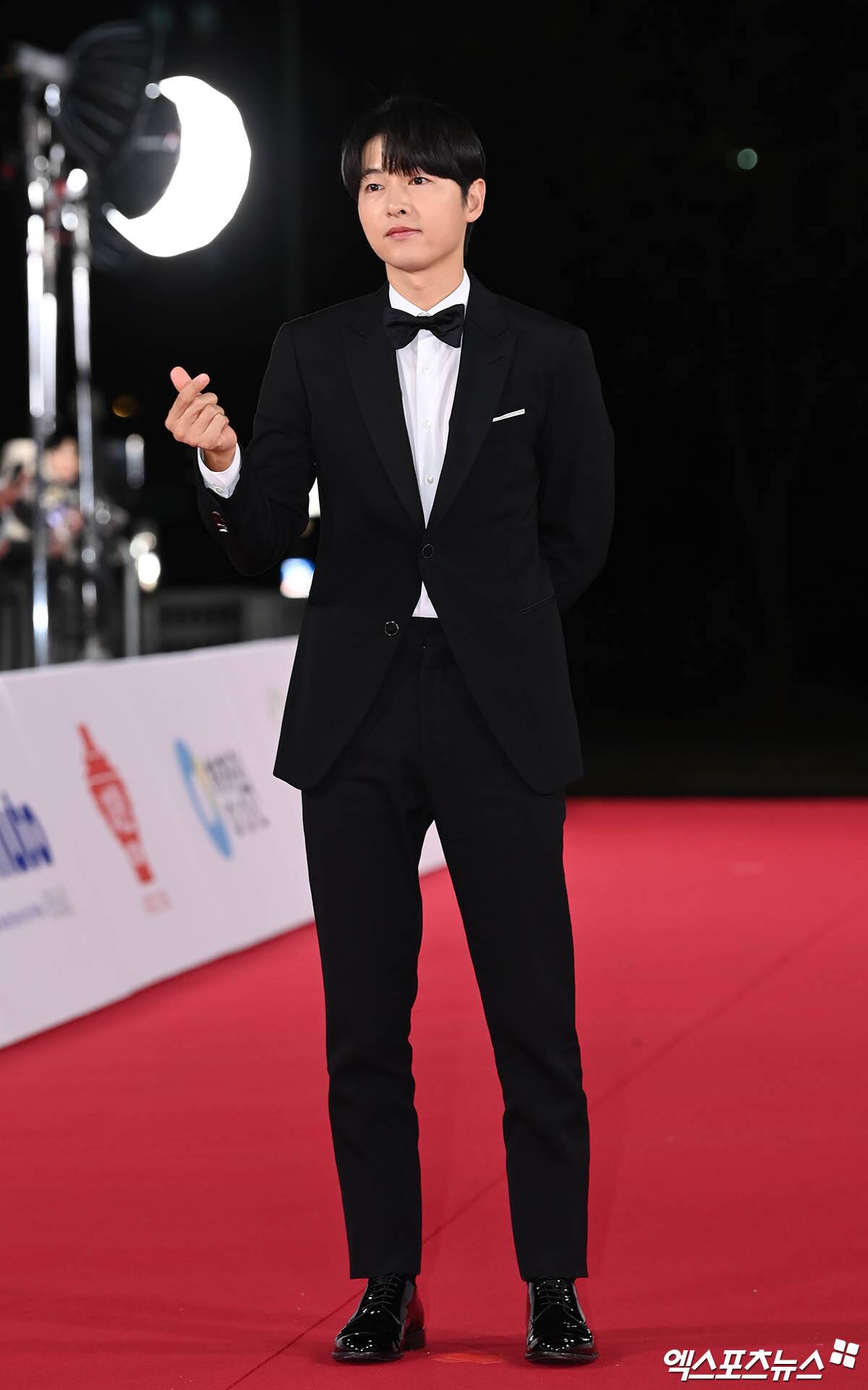 Here Are the Highlights of the 44th Blue Dragon Film Awards