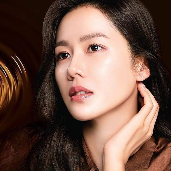 Get Son Ye-jin's Makeup Looks In K-Drama Hit 'Crash Landing On You ...