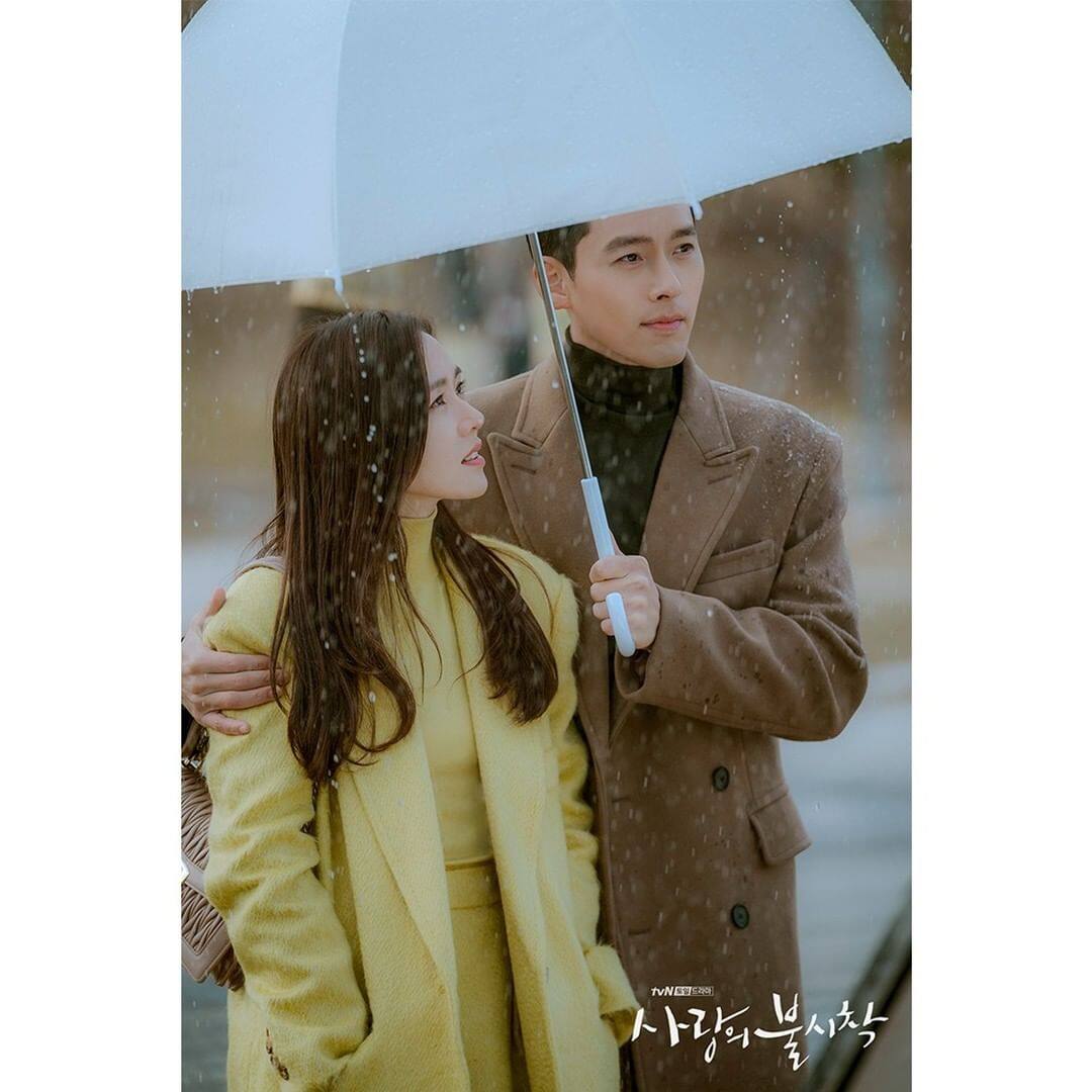 IN PHOTOS Our Favorite Romantic Scenes From "Crash Landing On You