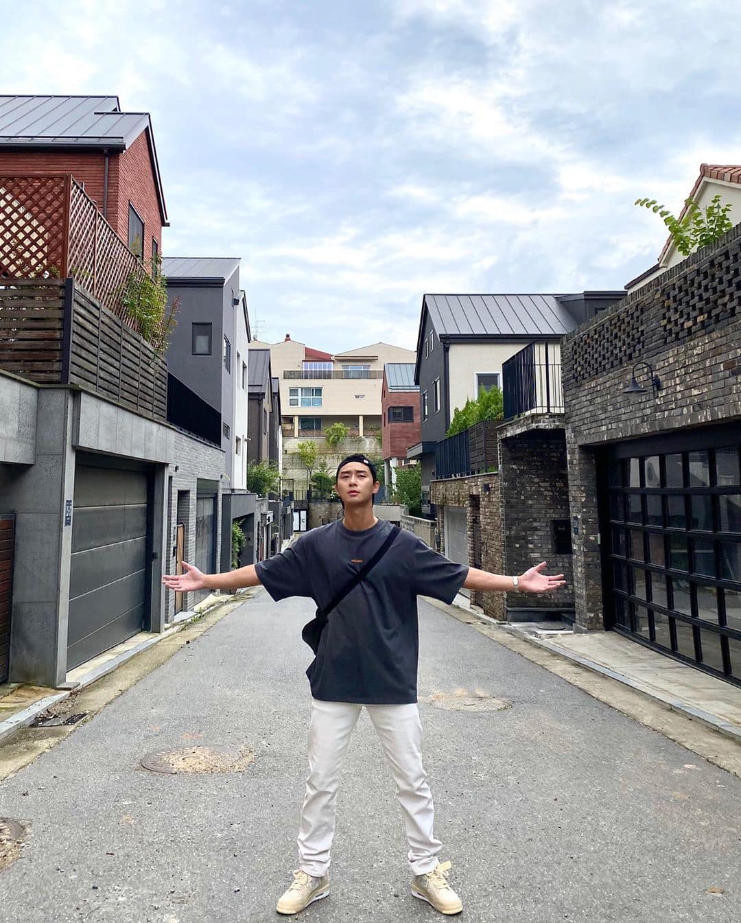park seo joon nike stussy