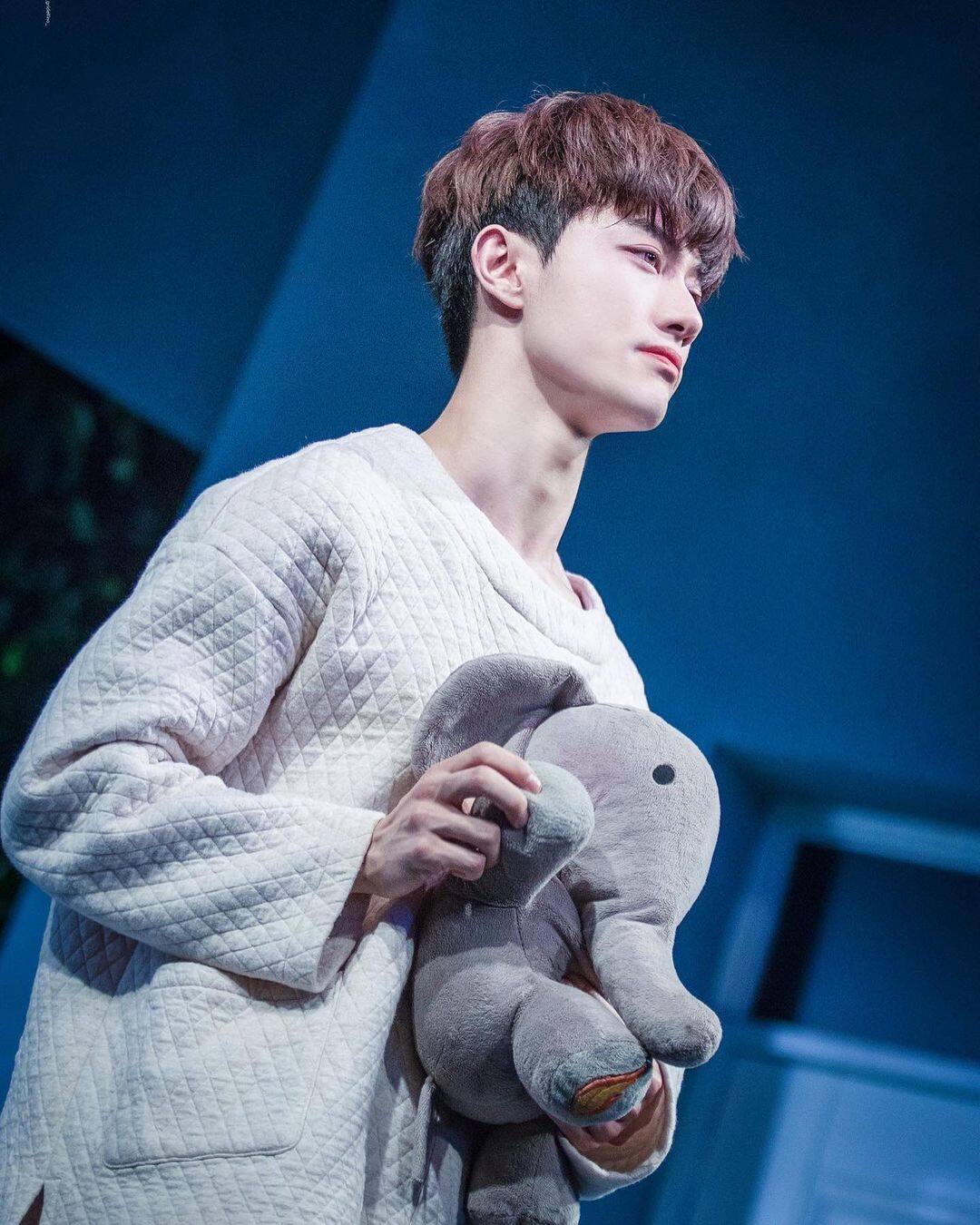korean actors or kdrama stars who are also thespians
