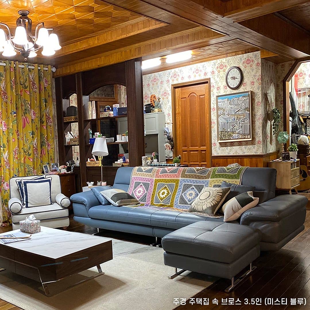 Meet Jakomo, The Furniture Brand KDrama Production Designers Love Metro.Style