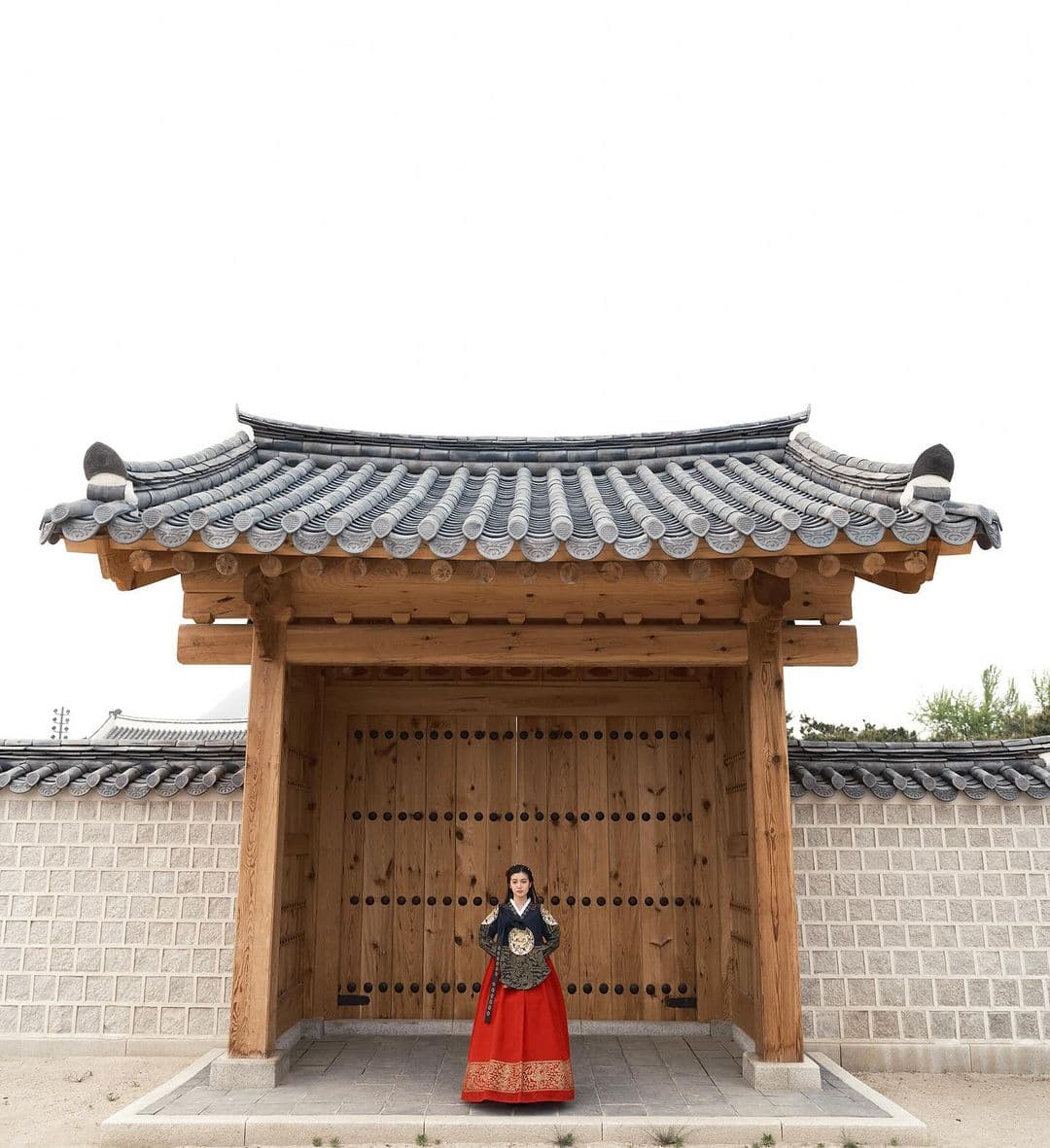 Look! DonBelle Is “Living the K-Drama Life” in Seoul, South Korea ...