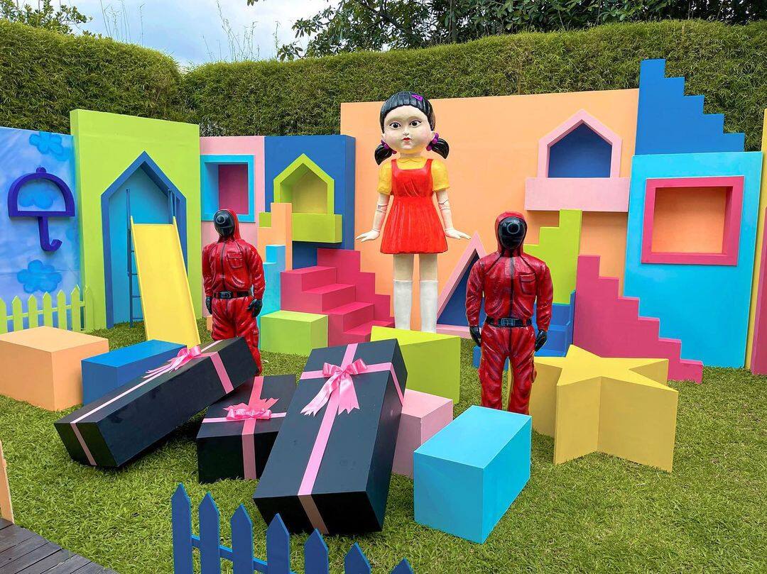 Angel and Neil's "Squid Game" Halloween Party Metro.Style