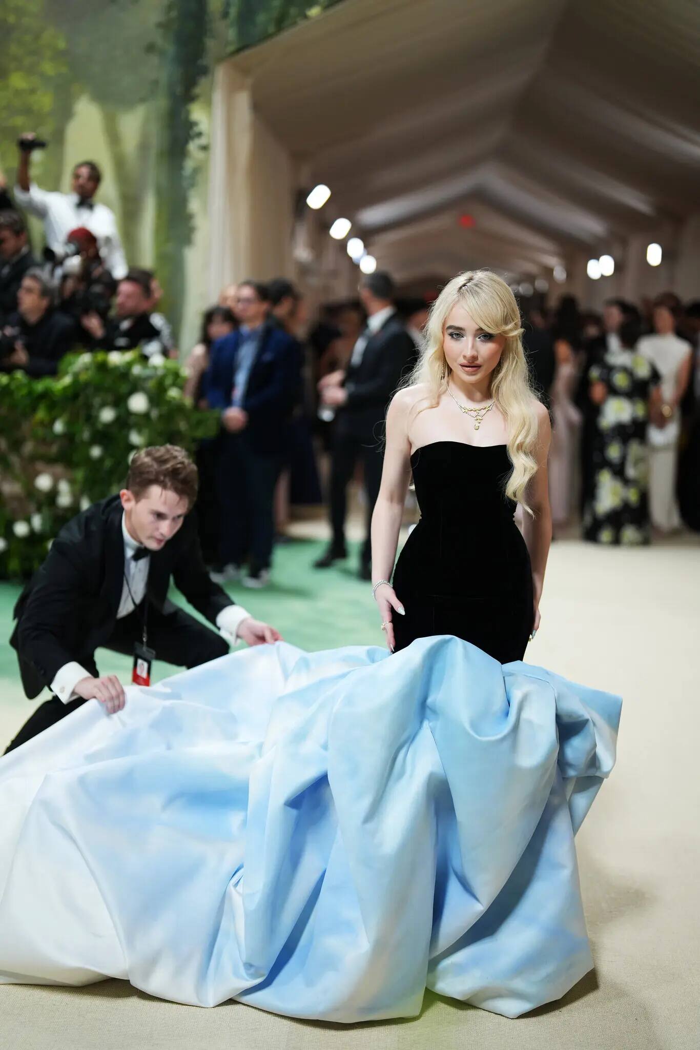 Met Gala 2024: Celebrities on the Red Carpet