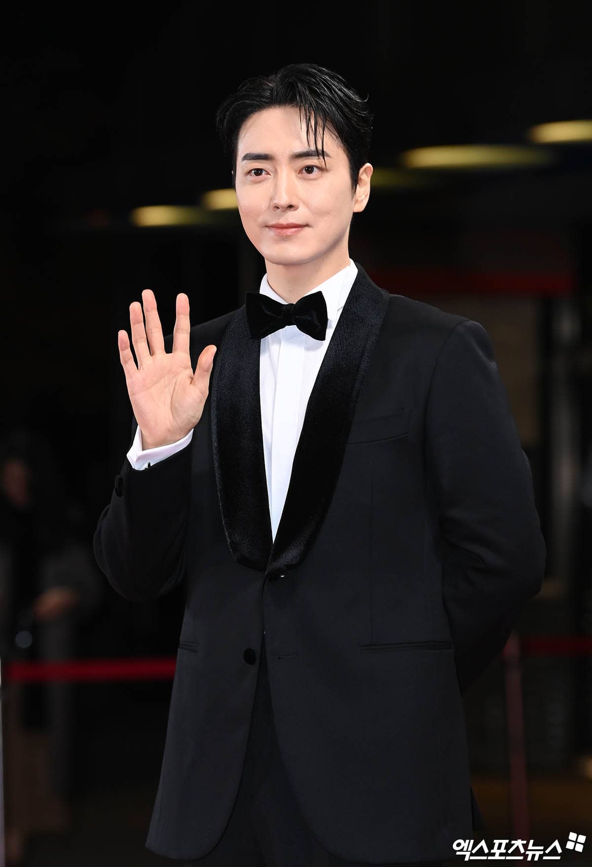 Here Are the Highlights of the 44th Blue Dragon Film Awards