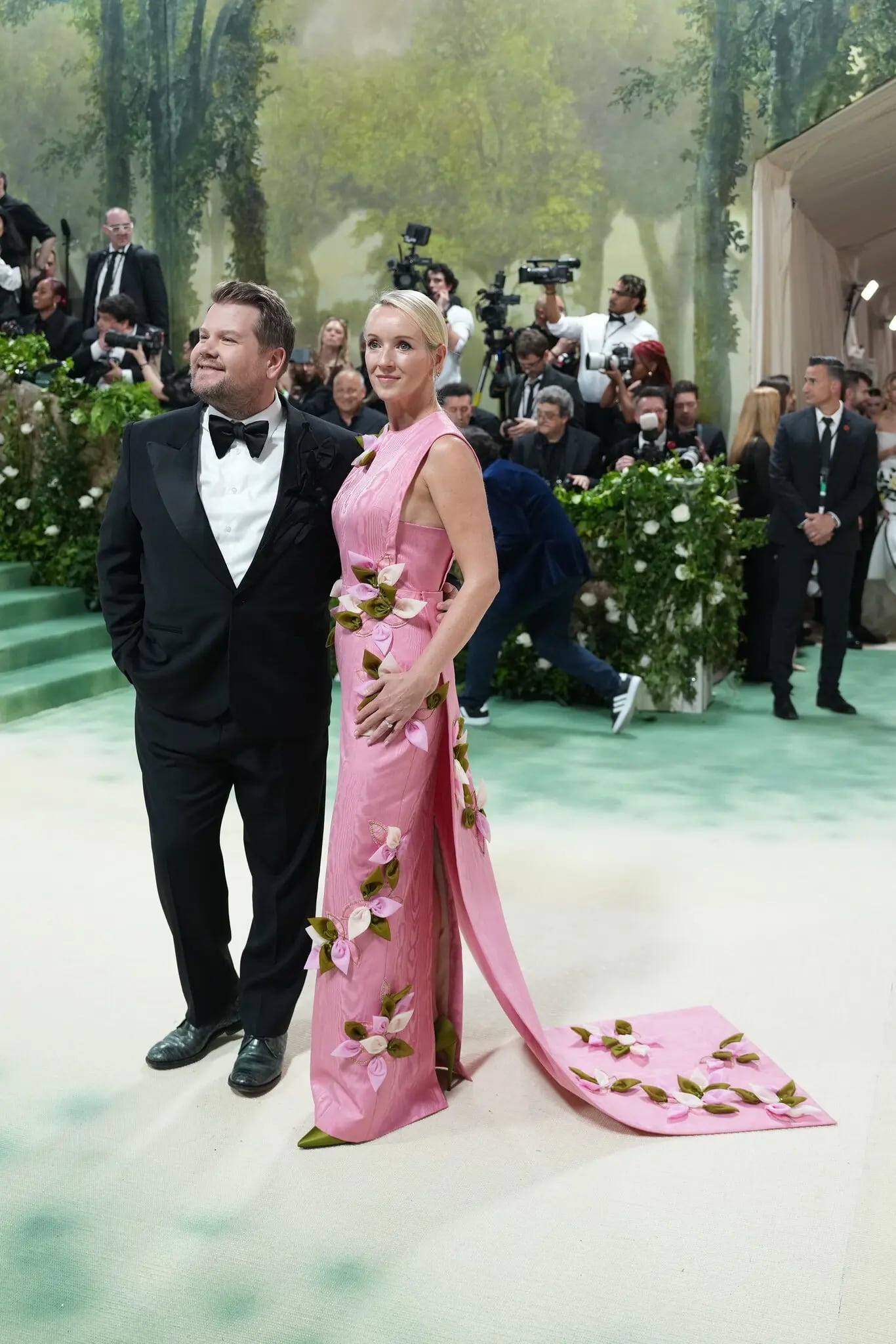 Met Gala 2024: Celebrities on the Red Carpet