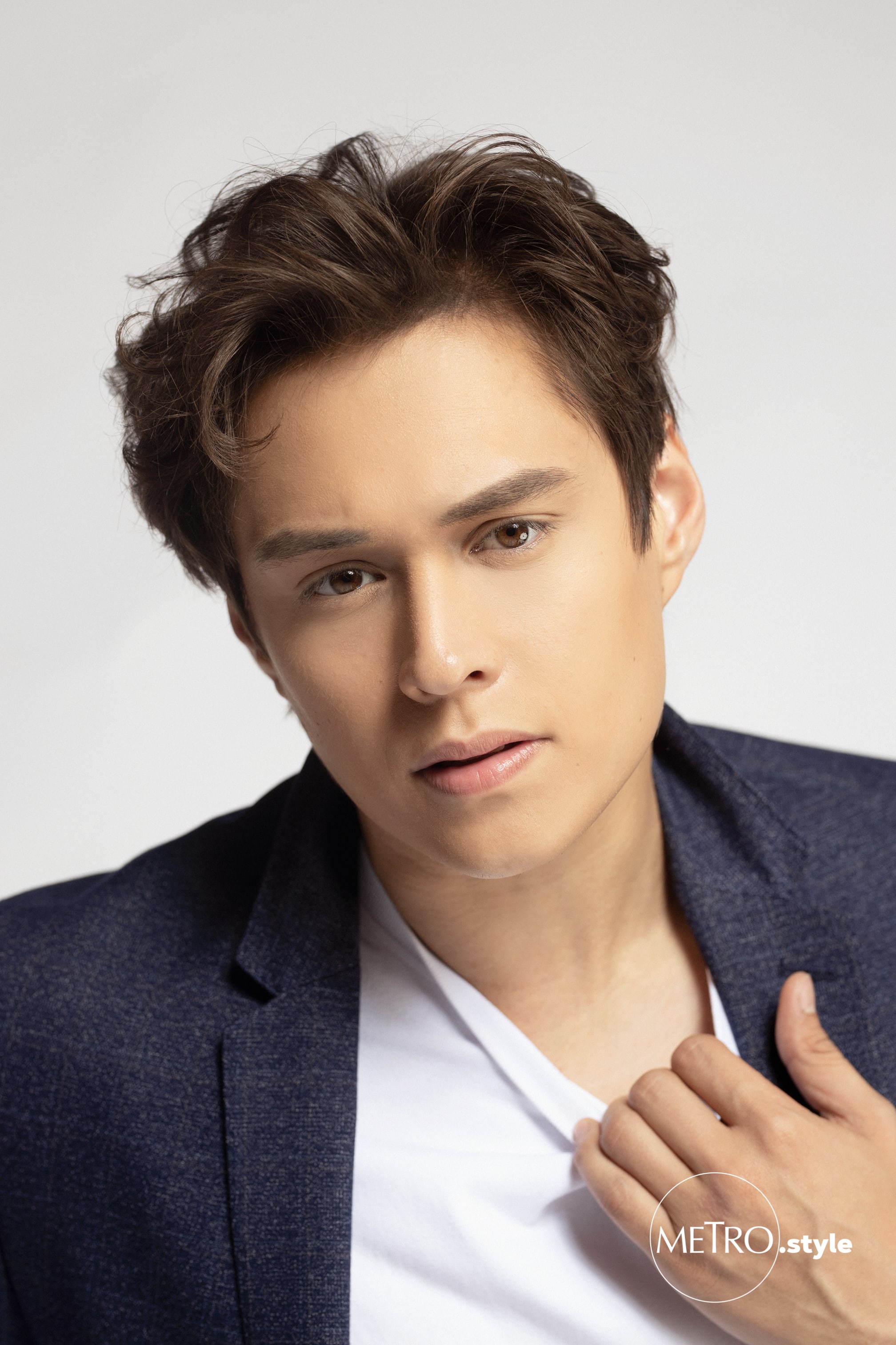 EXCLUSIVE: In “Make It With You,” Enrique Gil’s Gabo Is A Soul In ...