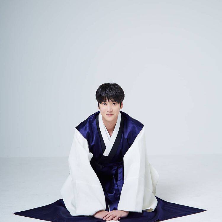 Meet Na In-Woo, The New Lead Actor In "River Where The Moon Rises