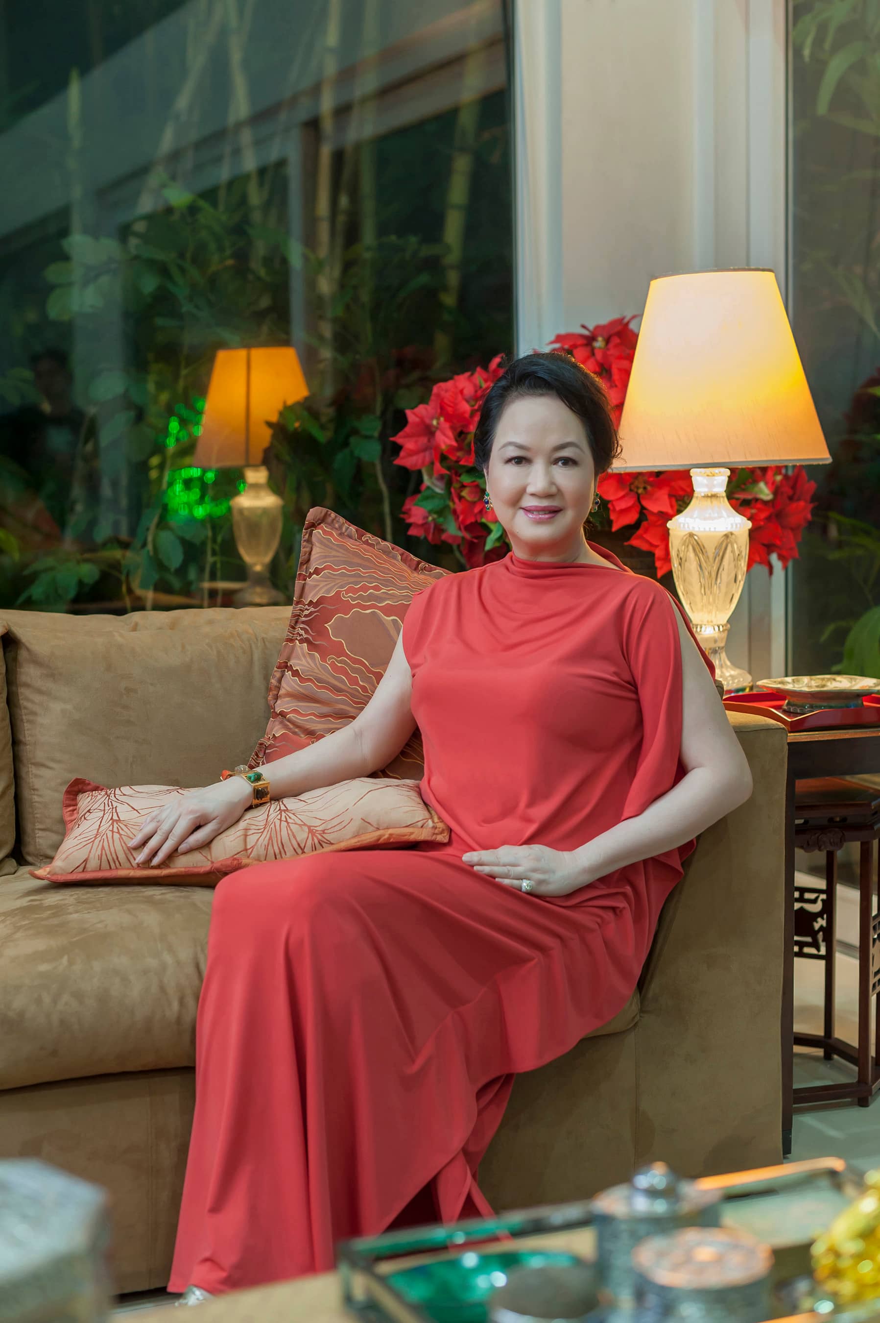 Frannie Aguinaldo-Jacinto is happy to have family heirlooms in their Christmas set ups. The porcelain was handpicked by her father, while many ornaments were also passed on by her mother. Frannie Aguinaldo-Jacinto is happy to have family heirlooms in their Christmas set ups. The porcelain was handpicked by her father, while many ornaments were also passed on by her mother.