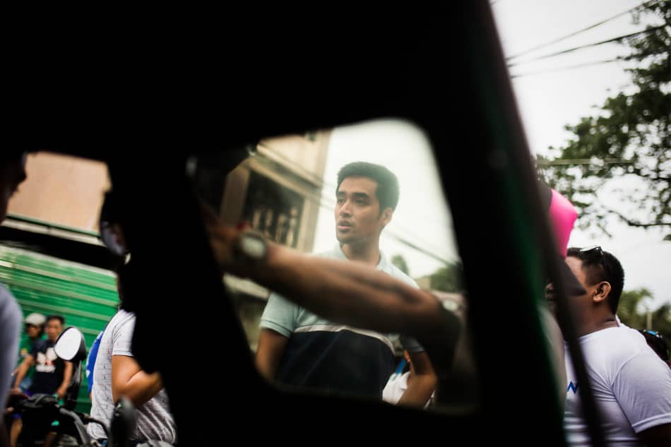 Vico Sotto in action amid the COVID-19 outbreak Vico Sotto in action amid the COVID-19 outbreak