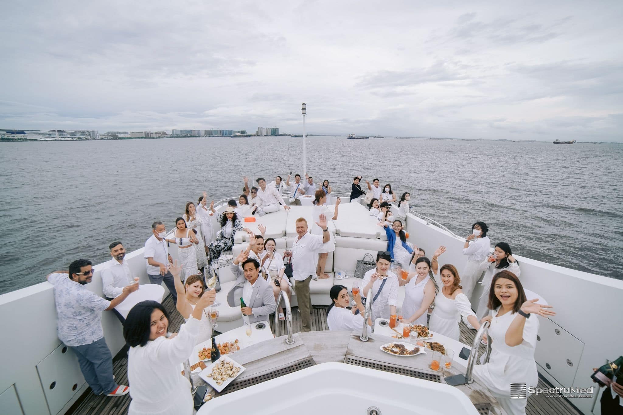 Spectrumed Sofwave Yacht Party