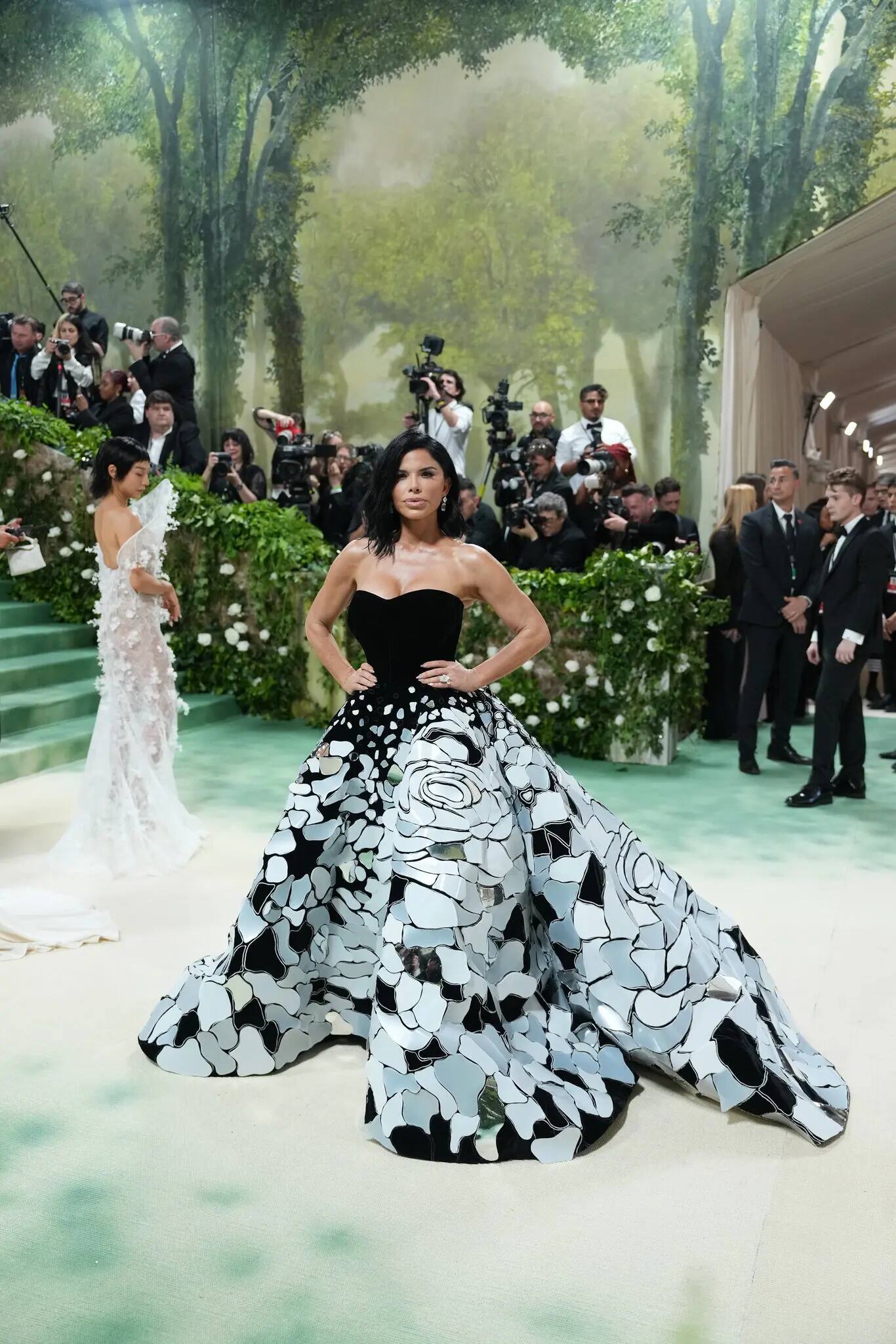 Met Gala 2024: Celebrities on the Red Carpet