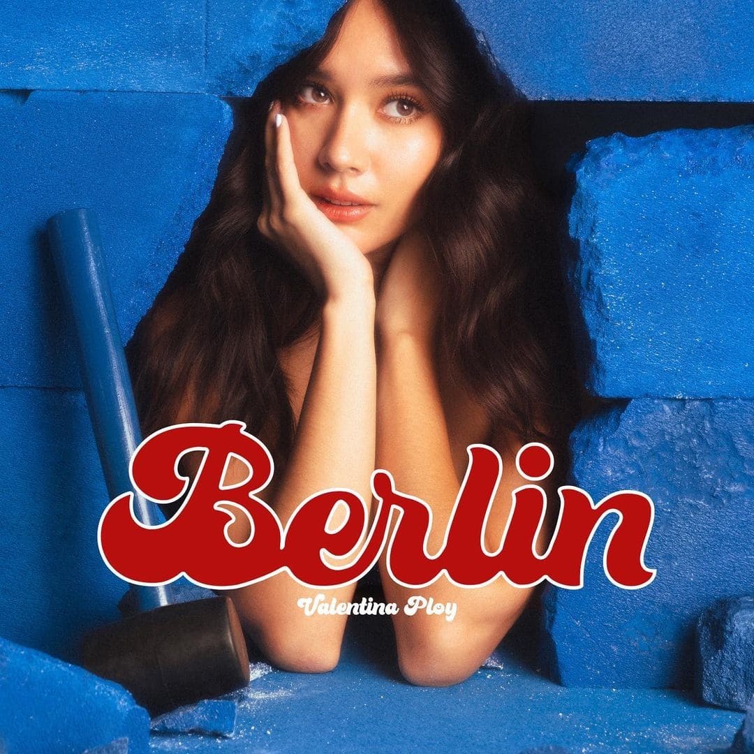 metro talks with italian thai singer valentina ploy