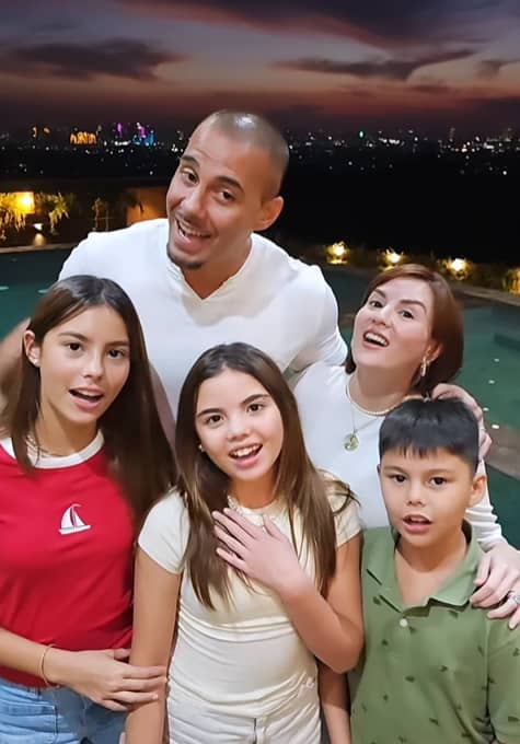 Check Out How Local Celebrities Spent Easter Sunday