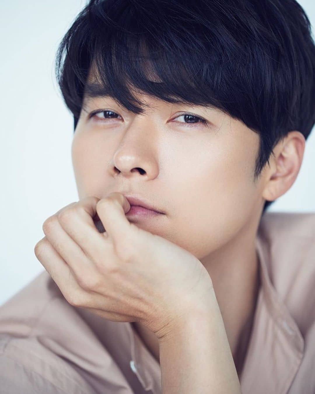 We Found The Face Mask 'Crash Landing On You' Actor Hyun Bin Uses For ...