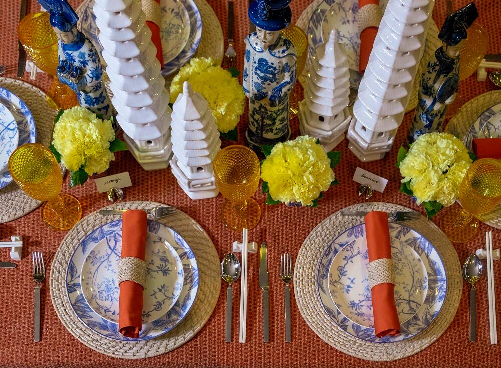 Chinoiserie Cheer Here's How to Set Up Your Table for Chinese New Year Metro.Style