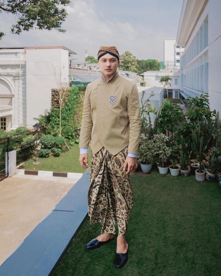 Fast Facts About Indonesian Actor Nicholas Saputra