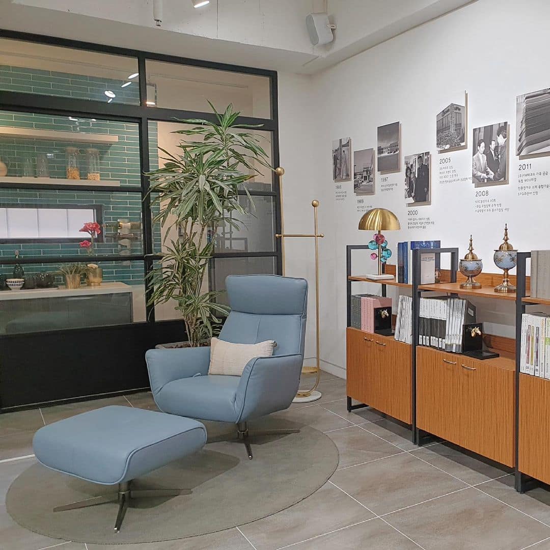 Meet Jakomo, The Furniture Brand KDrama Production Designers Love