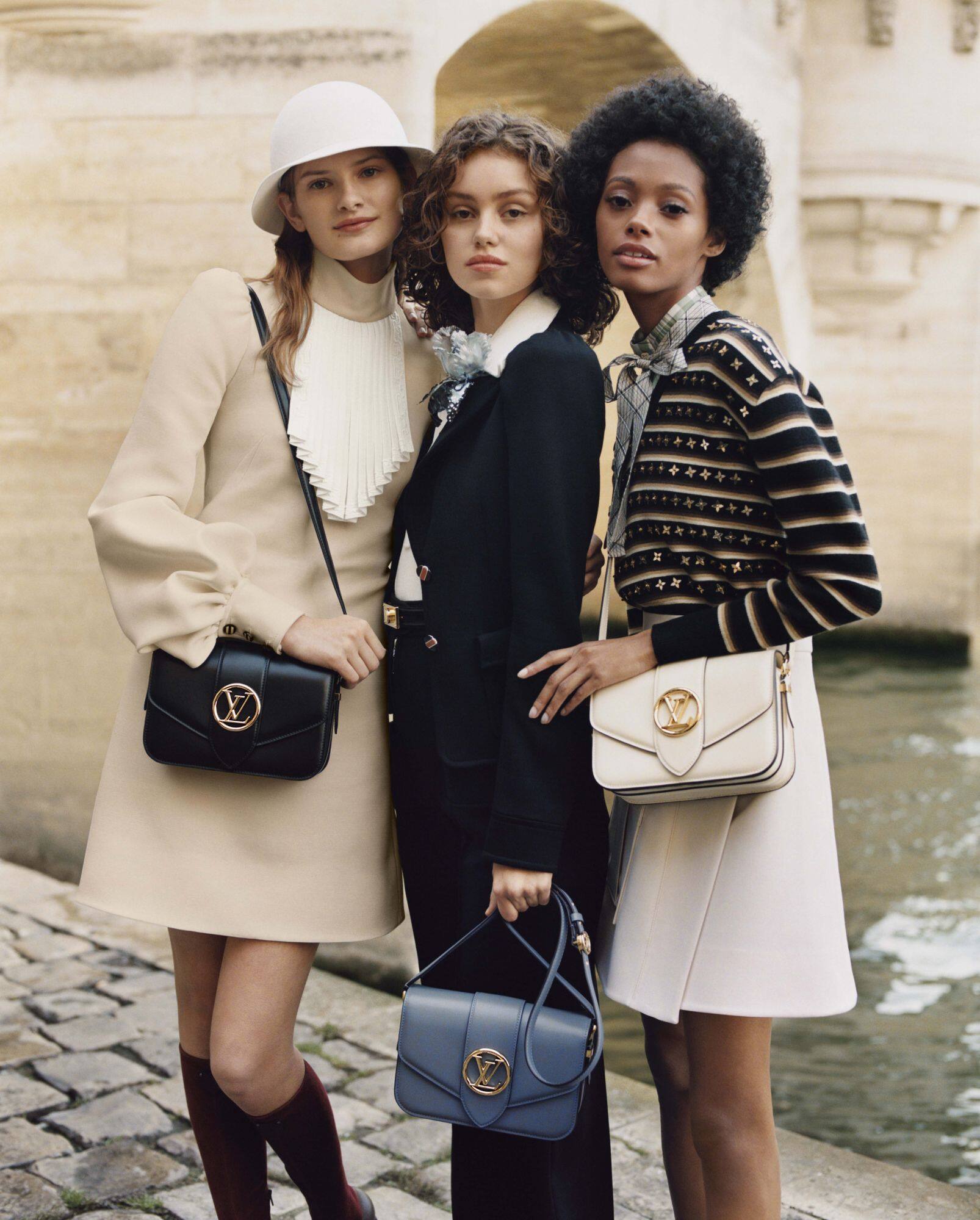 Discover the New LOUIS VUITTON Bag – LV Pont 9  Tienda louis vuitton,  Marca de lujo, Editoriales de moda