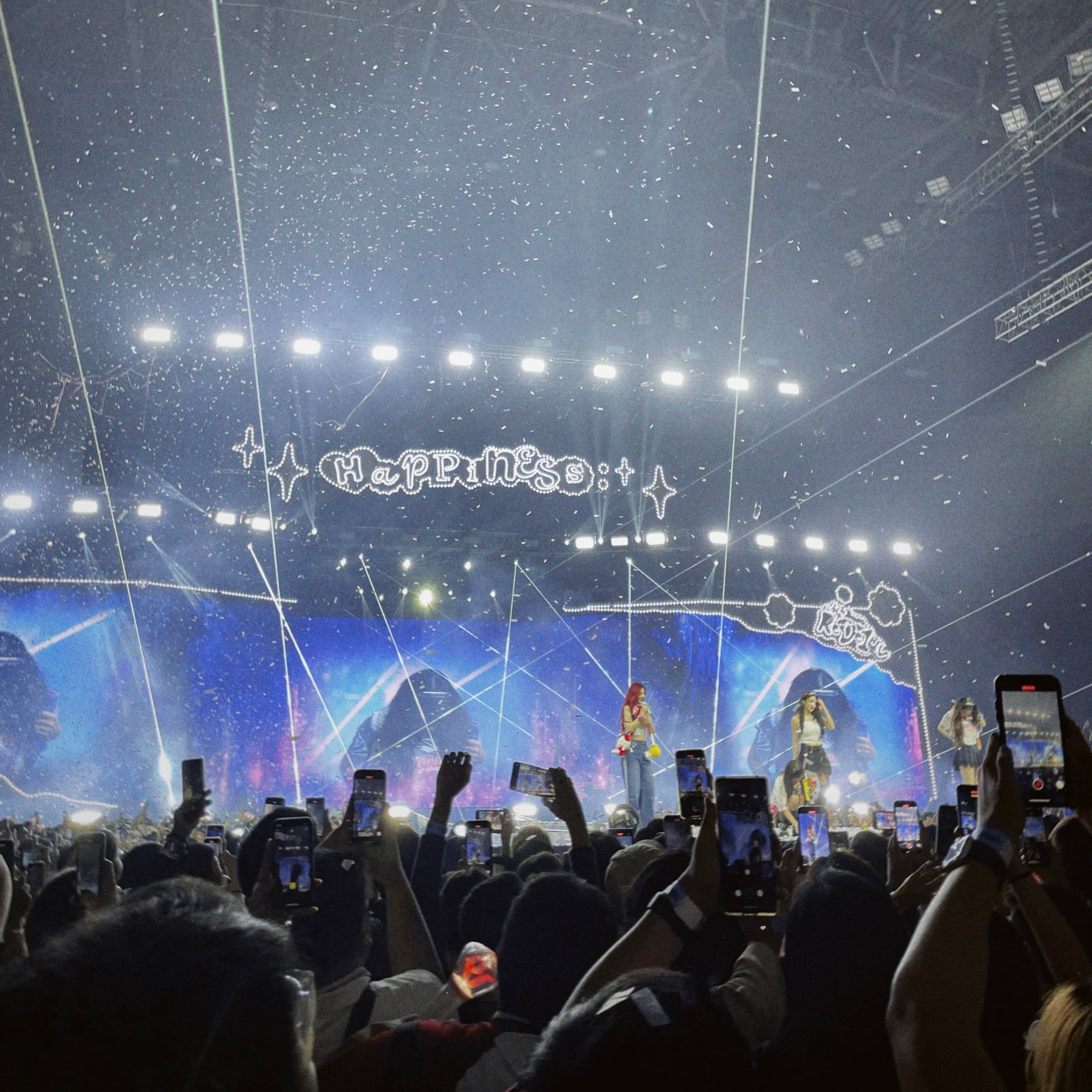 Red Velvet Performing “Psycho” at the SM Mall of Asia Arena