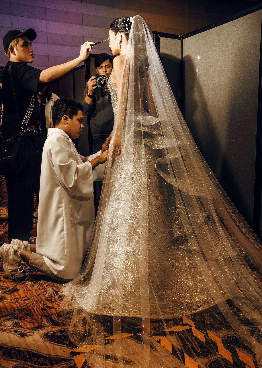 michael leyva gown price