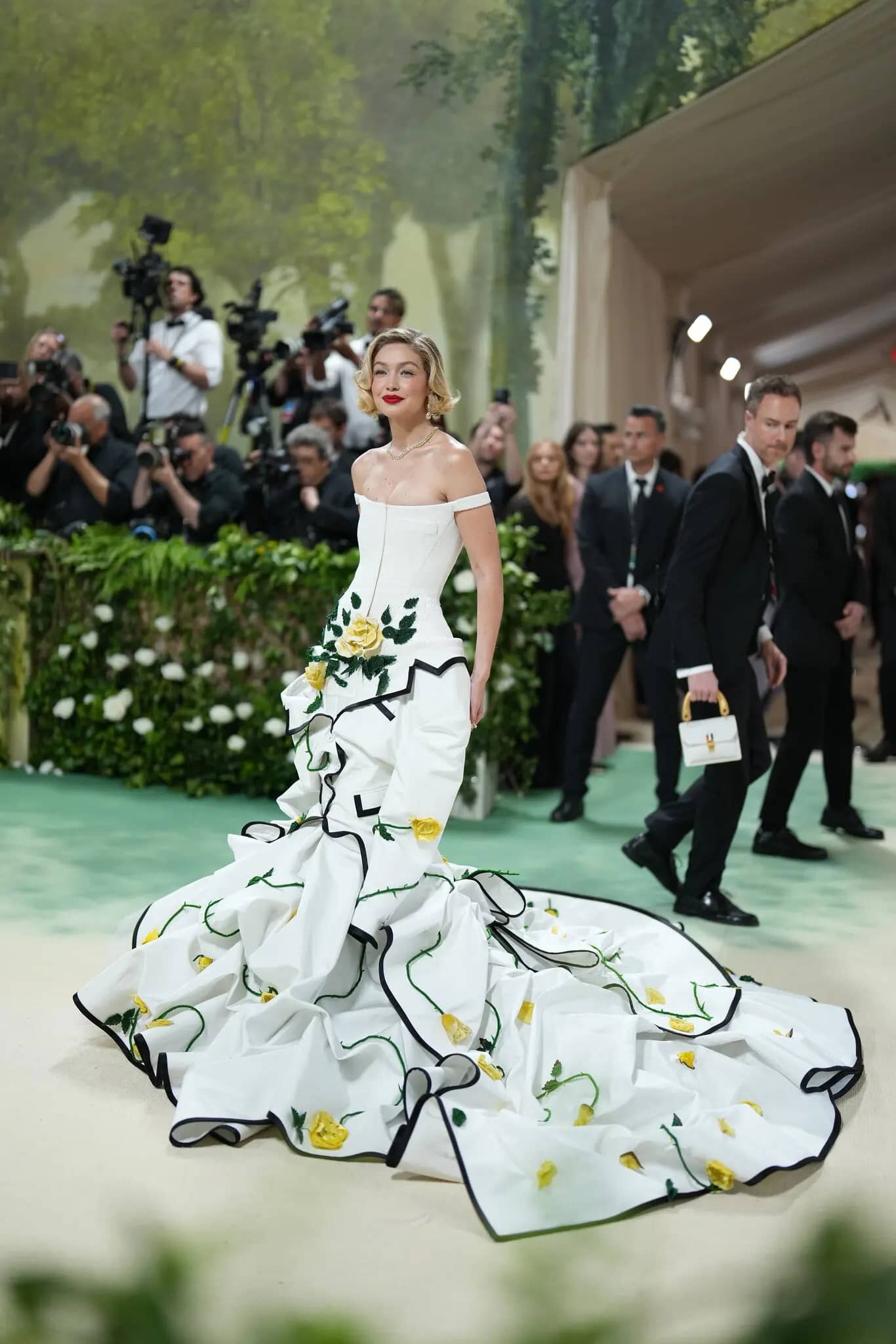 Met Gala 2024: Celebrities on the Red Carpet