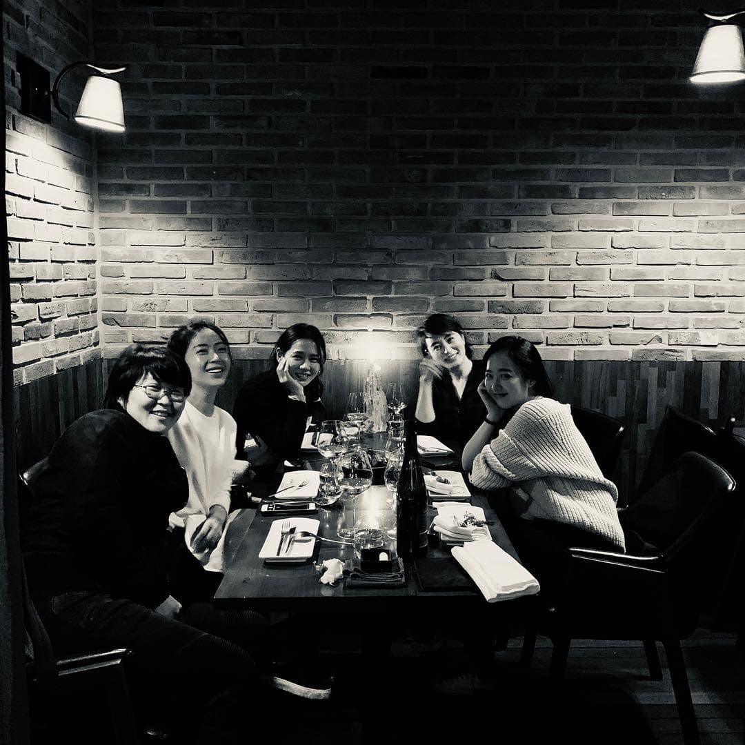 A Peek Into Son YeJin's Fun Social Life With Her Celebrity Friends